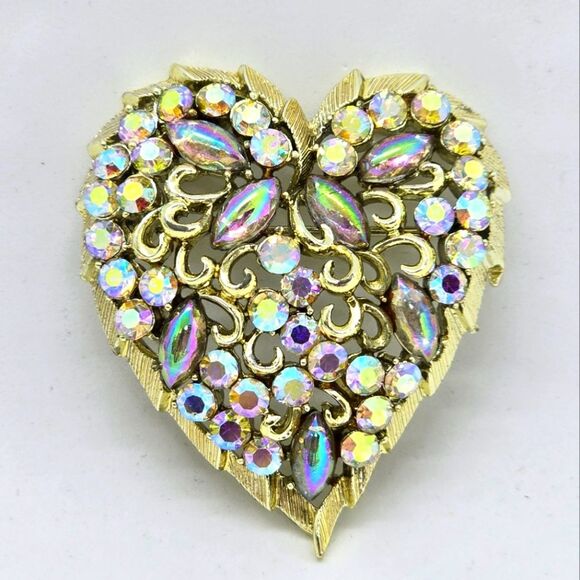 Vintage Coro signed heart with Rhinestones Brooch-Pin AB crystals Irredesent - Picture 1 of 4